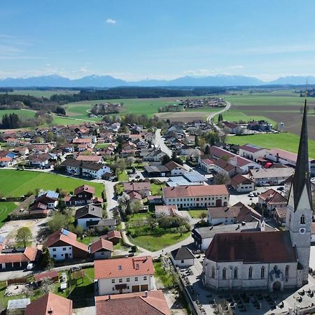 Modernes Loft Vor Den Toren Des Chiemgaus Tacherting Экстерьер фото