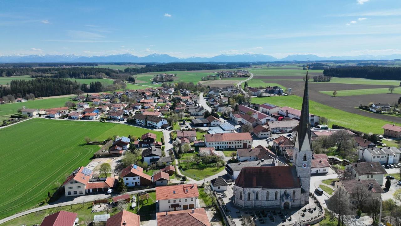 Modernes Loft Vor Den Toren Des Chiemgaus Tacherting Экстерьер фото